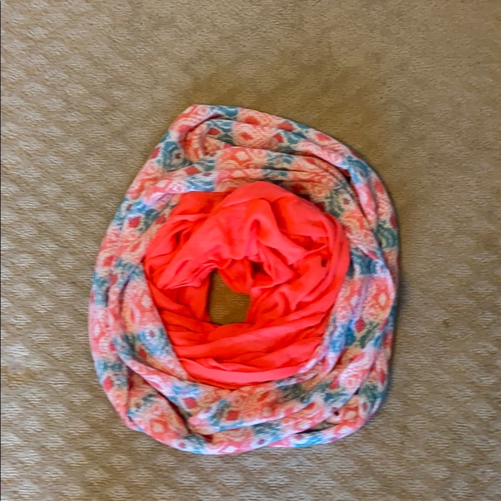 NWOT infinity scarf OS *Solid Coral Scarf Not included*